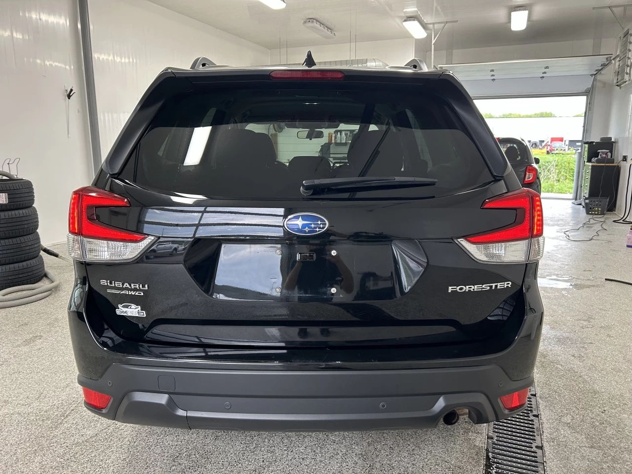 2022 Subaru Forester Convenience Main Image