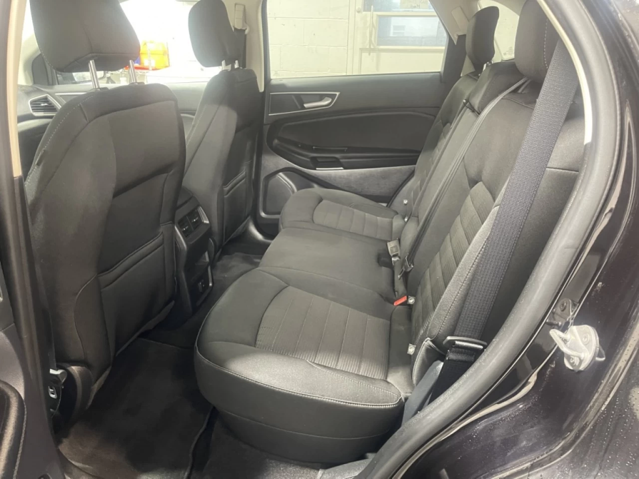 2020 Ford Edge SEL Main Image