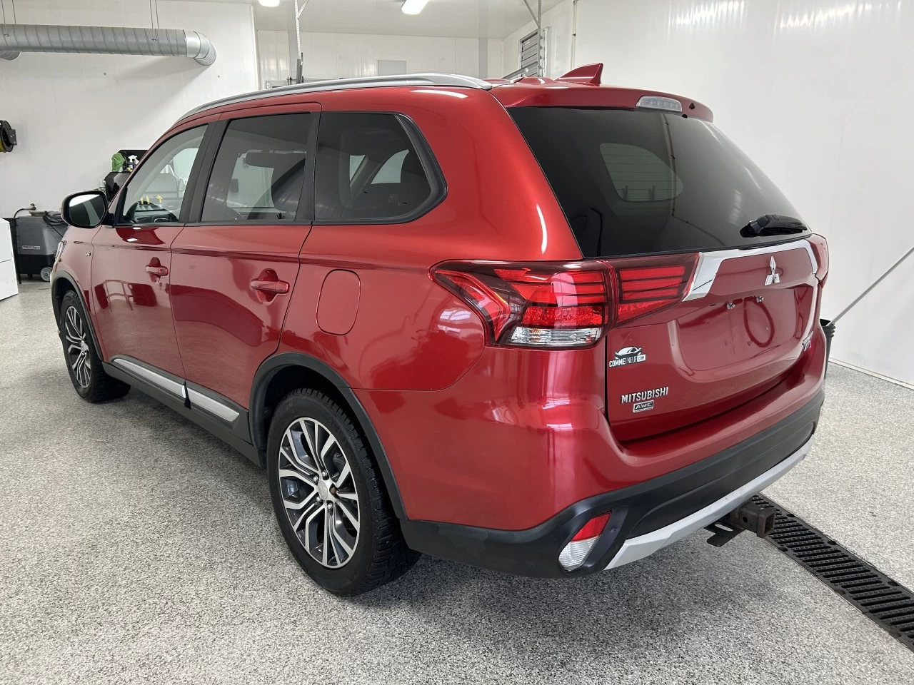 2018 Mitsubishi Outlander SE Main Image