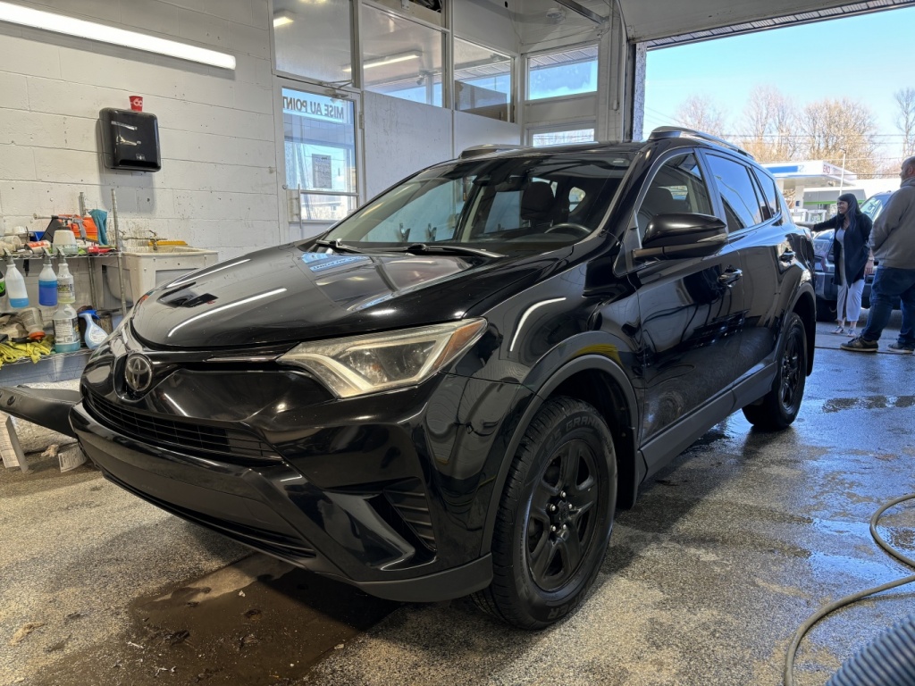 Toyota 2017 RAV4 LE