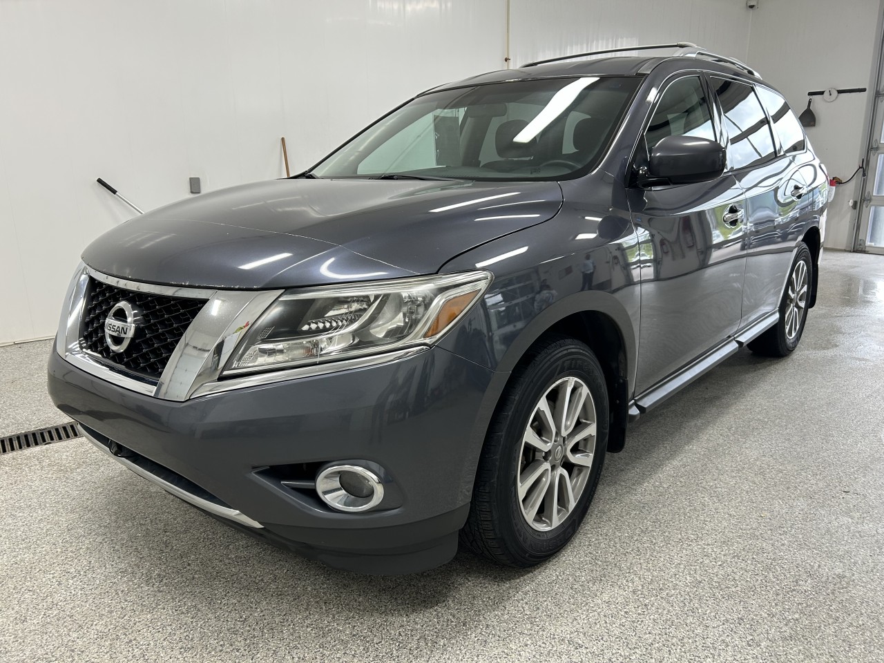 Nissan 2014 Pathfinder SV