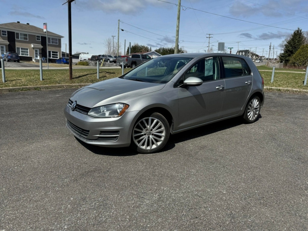 Volkswagen 2015 Golf Trendline